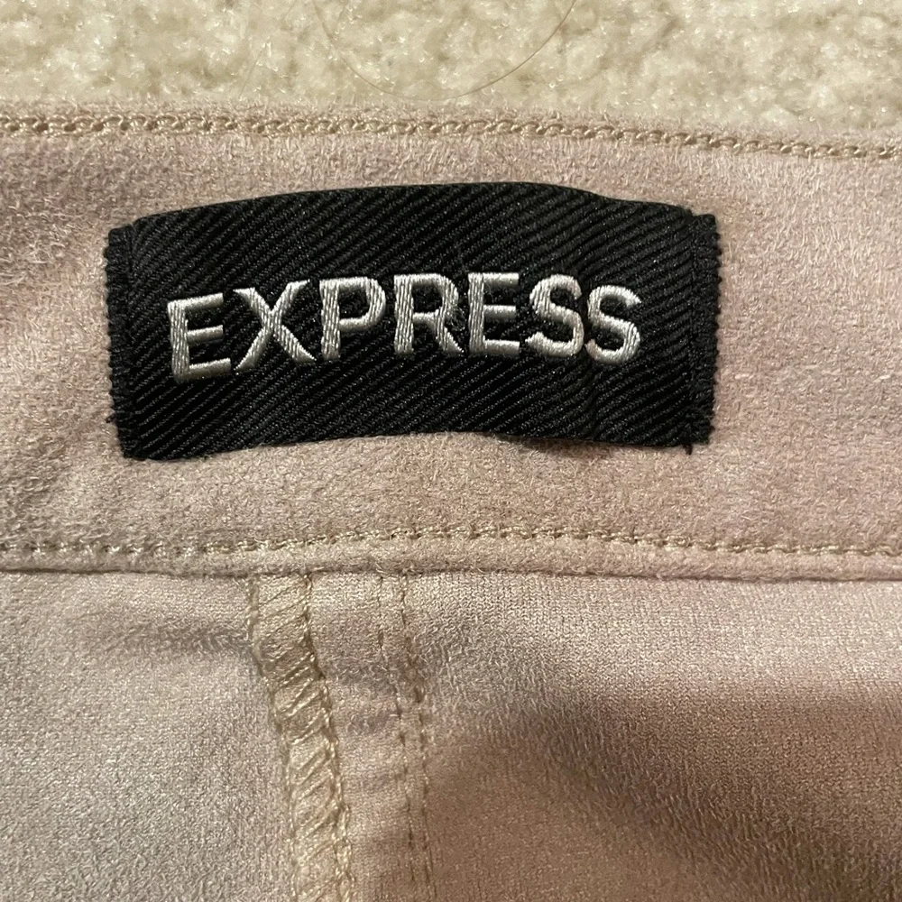 Express Velvet Soft Skirt - Picture 4 of 6